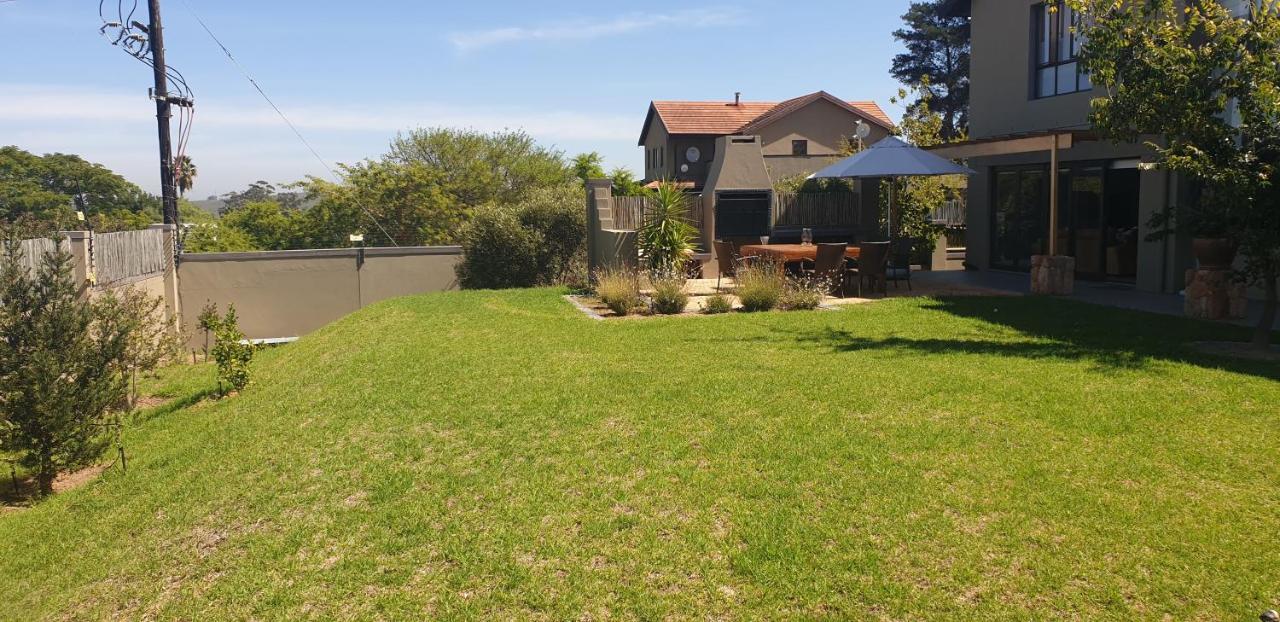 Modern Spacious Home In Heart Of Cape Winelands Somerset West Exterior foto